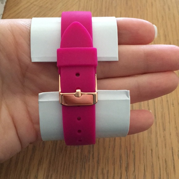 Pink Rubber Watch - Picture 4 of 7